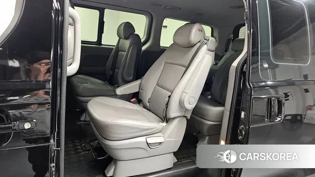 Hyundai The New Grand Starex 2020 Черный из Кореи, фото 3