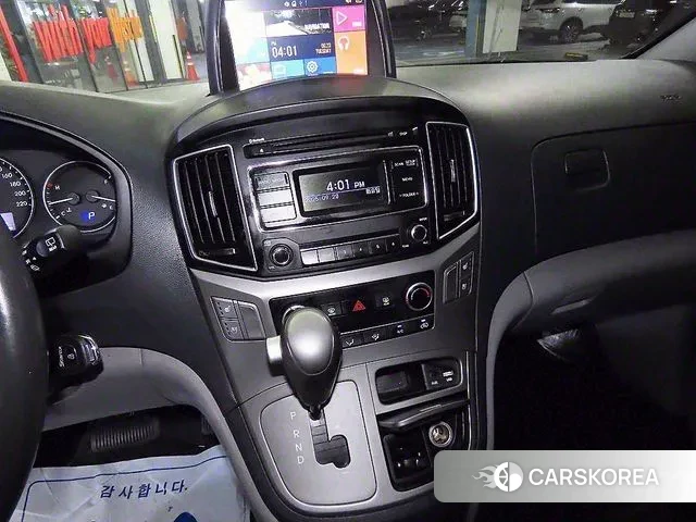 Hyundai The New Grand Starex 2018 Черный из Кореи, фото 3