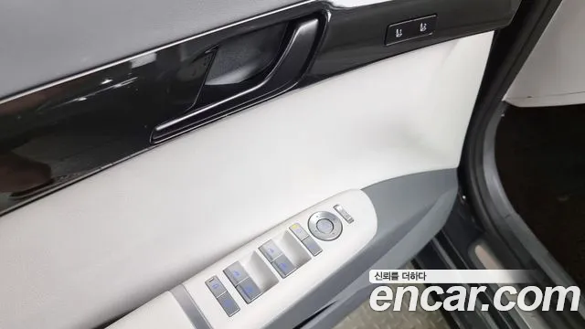Hyundai Grandeur Hybrid (GN7) 2023 Светло-зеленый из Кореи, фото 3