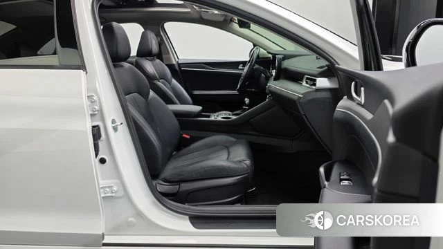Kia K5 3rd generation 2021 Белый из Кореи, фото 3