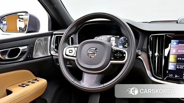 Volvo V60 Cross-Country 2nd Generation 2020 Серый из Кореи, фото 3