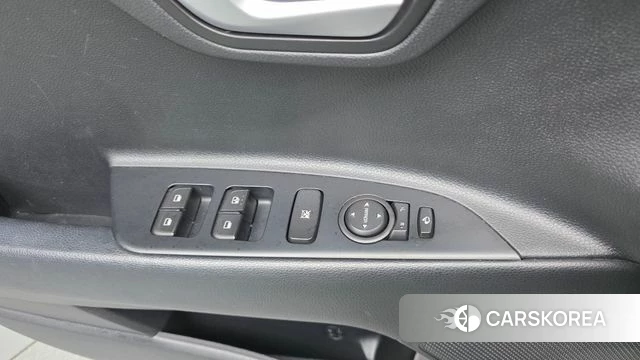 Kia Stonic 2020 Белый из Кореи, фото 3