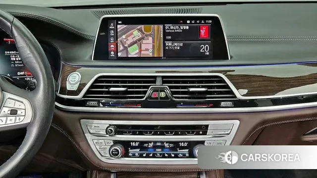 BMW 7 Series (G11) 2020 Черный из Кореи, фото 3