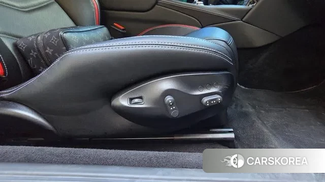 Maserati GranTurismo 2019 Белый из Кореи, фото 3