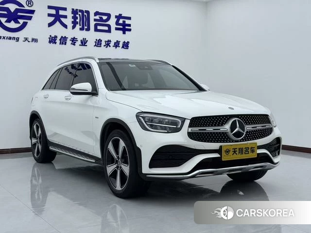 Mercedes-Benz GLC 2022 Белый из Китая, фото 3