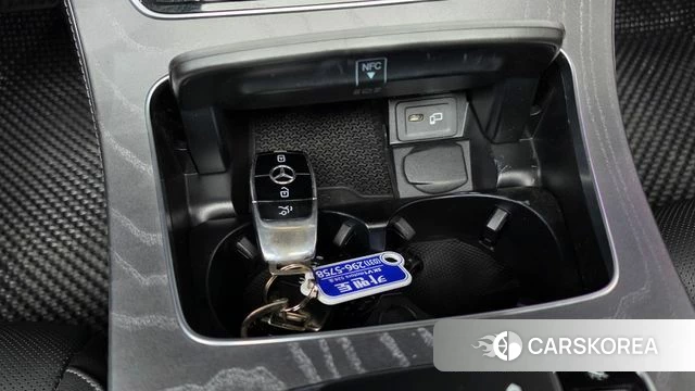 Mercedes-Benz E-Class W213 2023 Белый из Кореи, фото 3