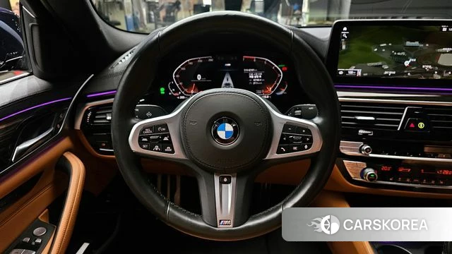 BMW 5 Series (G30) 2021 Черный из Кореи, фото 3