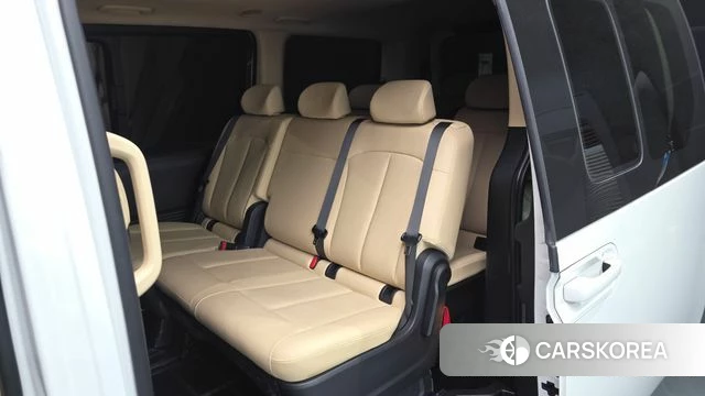 Hyundai Staria 2024 Белый из Кореи, фото 3