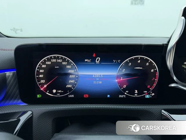 Mercedes-Benz Class A 2023 Белый из Китая, фото 3
