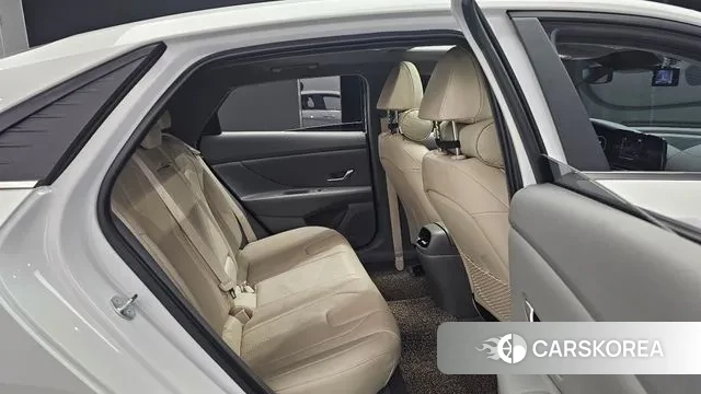 Hyundai Avante (CN7) 2023 Белый из Кореи, фото 3