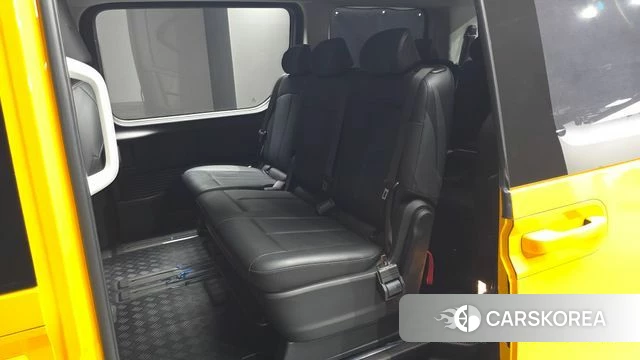 Hyundai Staria 2024 Желтый из Кореи, фото 3