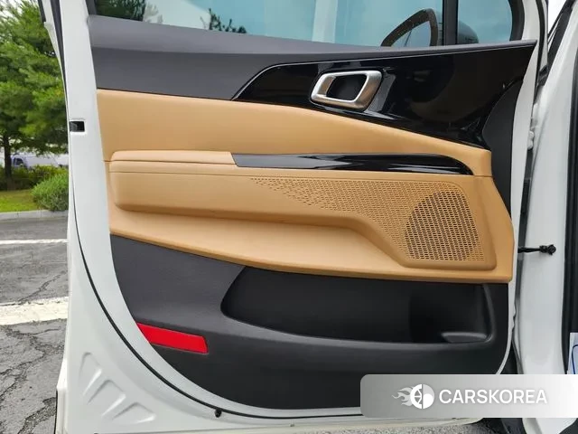 Kia Carnival 4th generation 2023 Белый из Кореи, фото 3