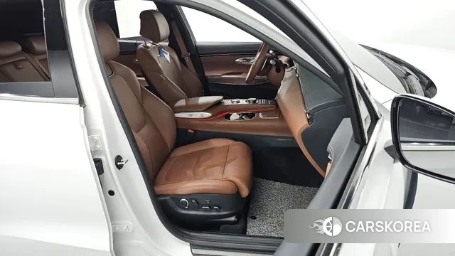 Genesis GV70 2022 Белый из Кореи, фото 3