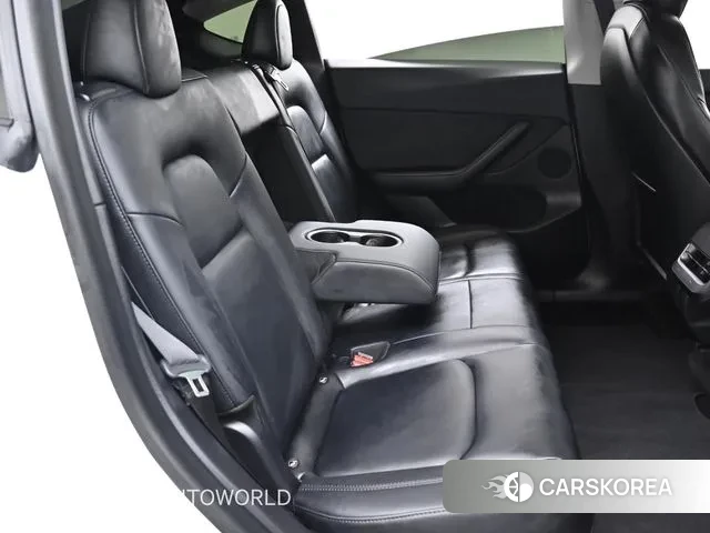 Tesla Model Y 2021 Черный из Кореи, фото 3