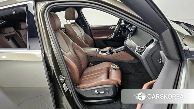 BMW X6 (G06) 2022 Песочный из Кореи, фото 3