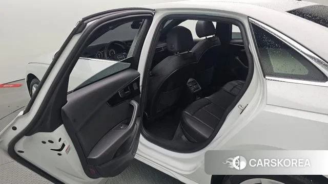 Audi A4 (B9) 2021 Белый из Кореи, фото 3