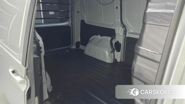 Hyundai Staria 2023 Серебряный из Кореи, фото 3