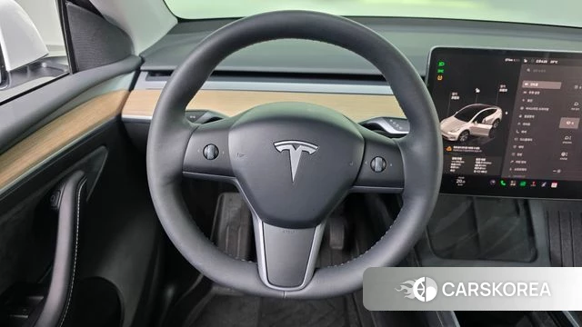 Tesla Model Y 2023 Белый из Кореи, фото 3