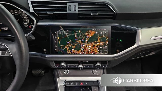 Audi Q3 (F3) 2022 Белый из Кореи, фото 3