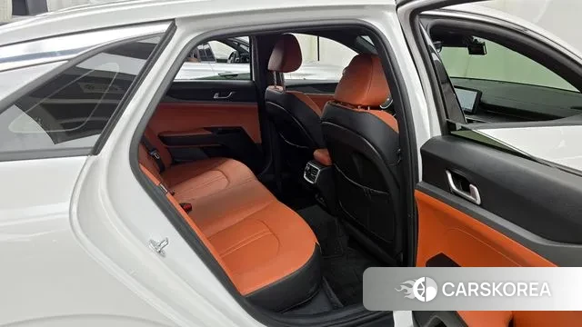 Kia The New K5 3rd generation 2024 Белый из Кореи, фото 3