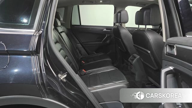 Volkswagen Tiguan second Generation 2018 Черный из Кореи, фото 3