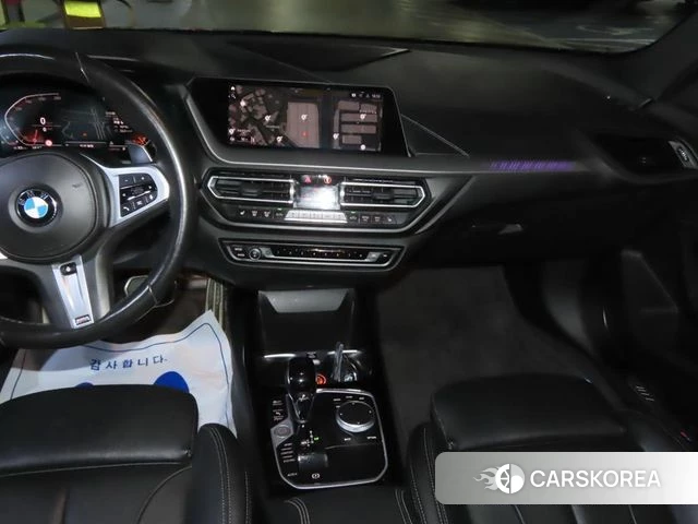 BMW 1 Series (F40) 2022 Черный из Кореи, фото 3