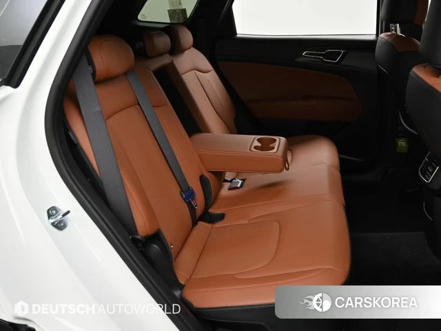 Kia The New Sportage 5th Generation Hybrid 2025 Белый из Кореи, фото 3