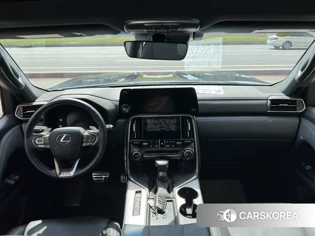 Lexus LX 2026 Черный из Китая, фото 3