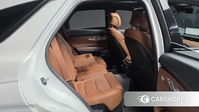 Genesis GV70 2023 Белый из Кореи, фото 3