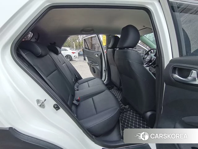 Kia Yi Ran 2022 Белый из Китая, фото 3