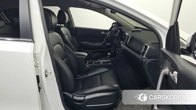 Kia Sportage 4th Generation 2018 Белый из Кореи, фото 3