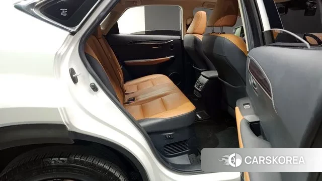 Lexus NX300h 2018 Белый из Кореи, фото 3