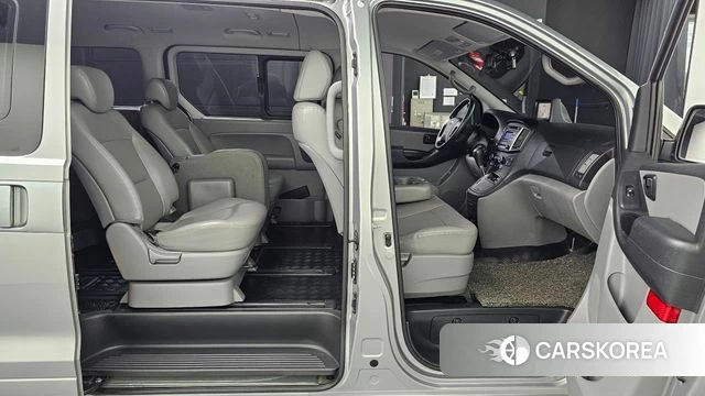Hyundai The New Grand Starex 2020 Серебристо-серый из Кореи, фото 3