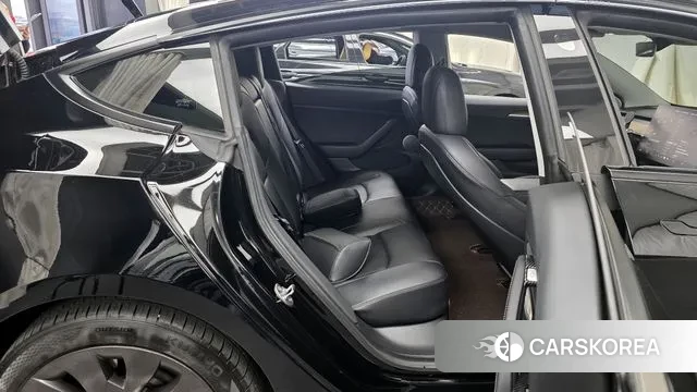 Tesla Model 3 2021 Черный из Кореи, фото 3