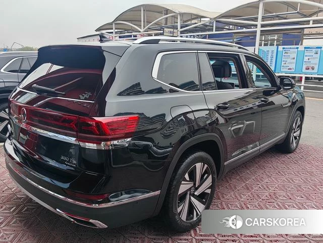 Volkswagen Tourang 2023 Черный из Китая, фото 3