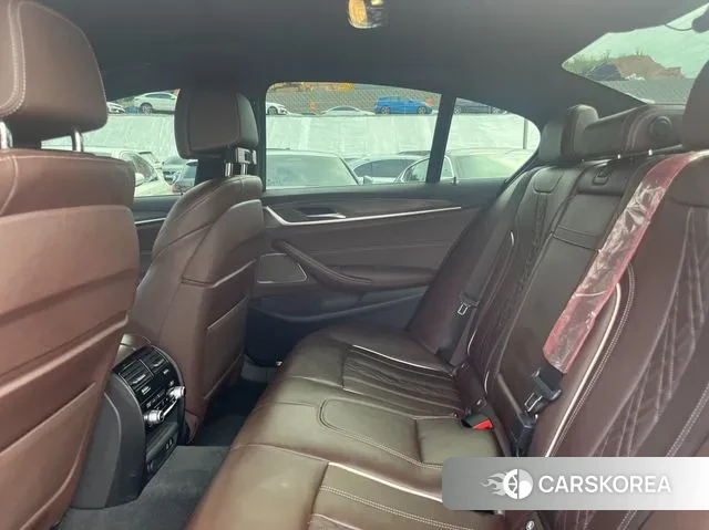 BMW 5 Series (G30) 2021 Черный из Кореи, фото 3