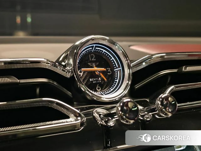 Bentley Bentayga 2021 Красный из Кореи, фото 3