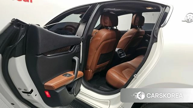 Maserati Ghibli 2018 Белый из Кореи, фото 3