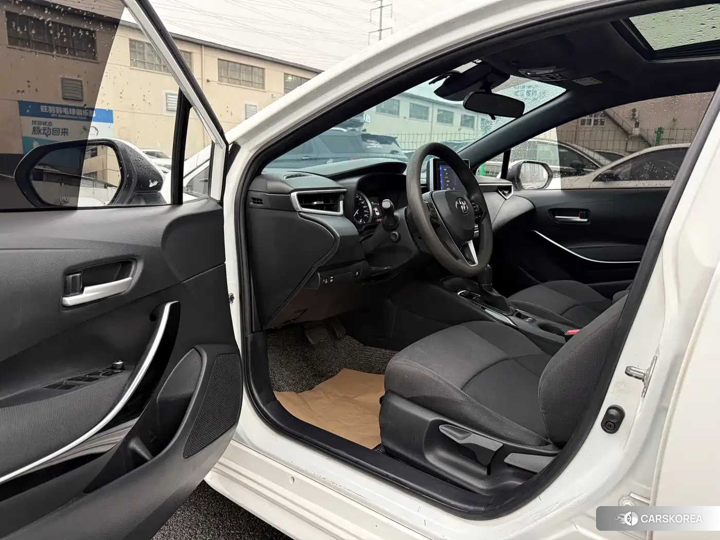 Toyota Levin 2022 Белый из Китая, фото 3