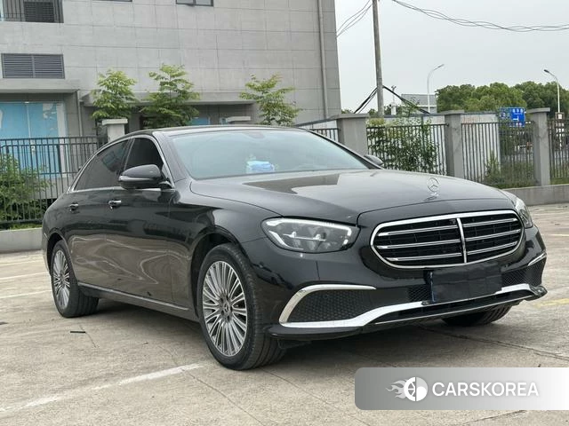 Mercedes-Benz E-class 2023 Черный из Китая, фото 3