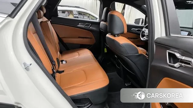 Kia Sportage 5th Generation Hybrid 2023 Белый из Кореи, фото 3