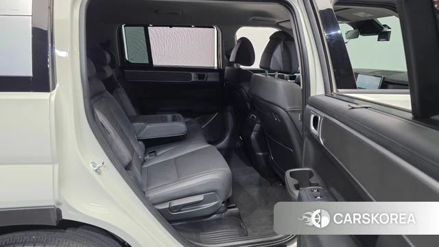 Hyundai Santa Fe (MX5) 2024 Серебристо-серый из Кореи, фото 3