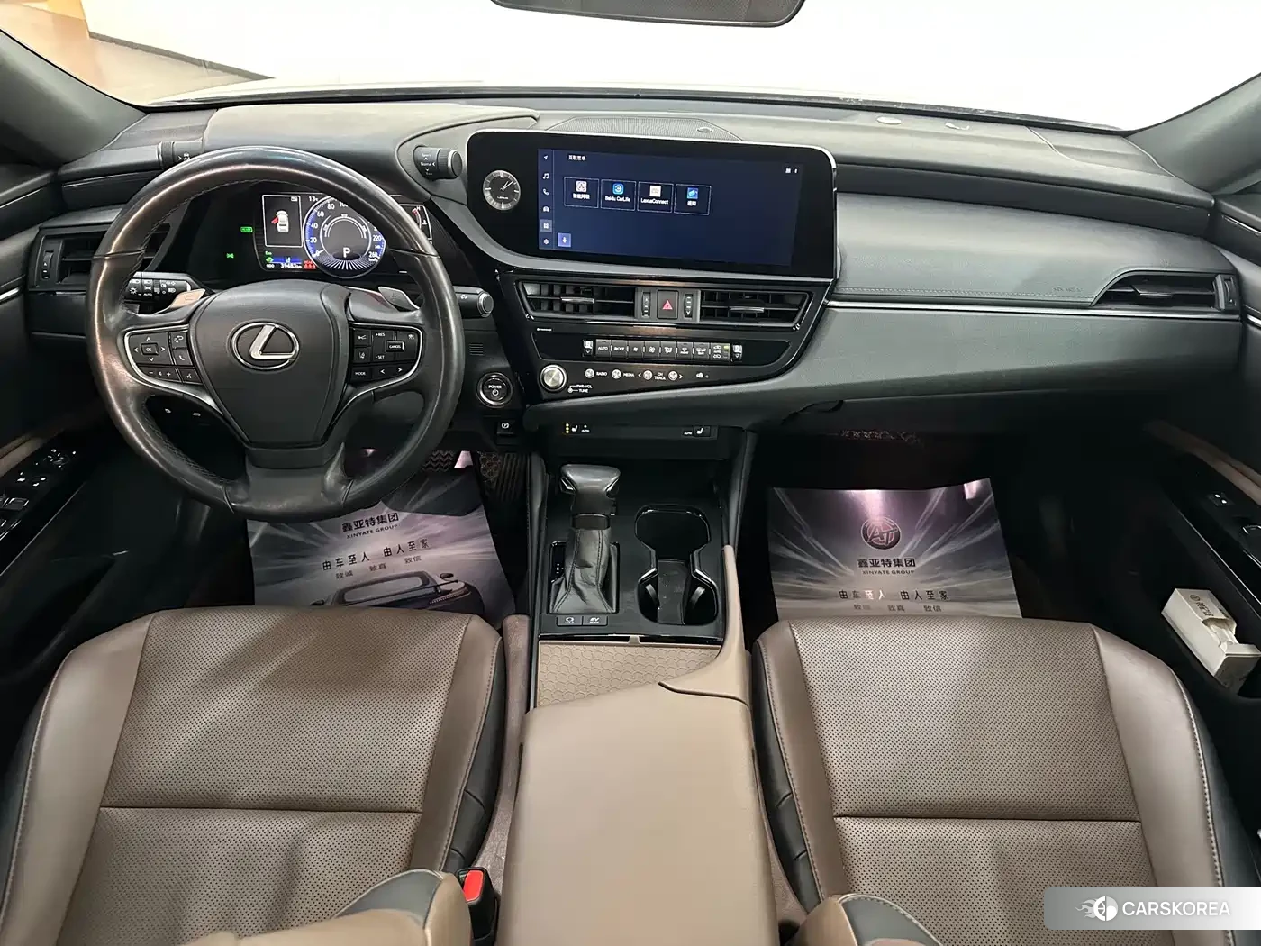 Lexus ES 2023 Silver/gray из Китая, фото 3