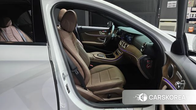 Mercedes-Benz E-Class W213 2021 Белый из Кореи, фото 3