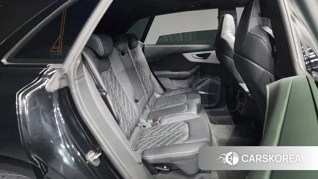 Audi Q8 (4M) 2022 Черный из Кореи, фото 3