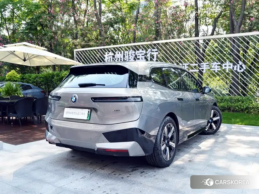 BMW iX 2025 Silver/gray из Китая, фото 4