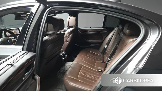 BMW 5 Series (G30) 2019 Серый из Кореи, фото 3