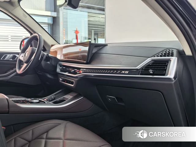 BMW X5 2025 Черный из Китая, фото 3