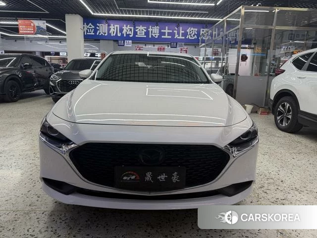 Mazda 3 Angkesaila 2022 Белый из Китая, фото 3