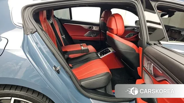 BMW 8 Series (G15) 2021 Небесно-голубой из Кореи, фото 3